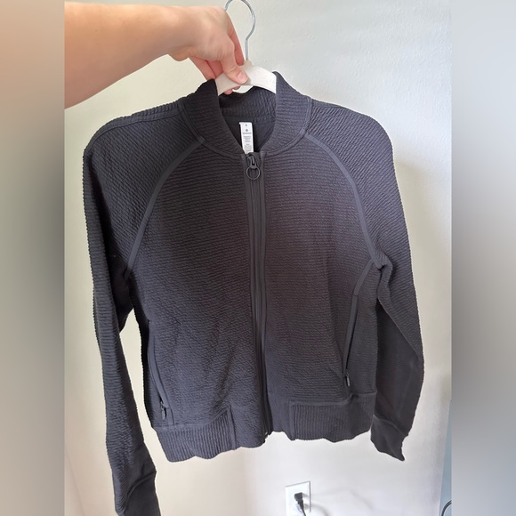 LULULEMON RIBBED ON REPRAT BOMBER - Picture 7 of 9